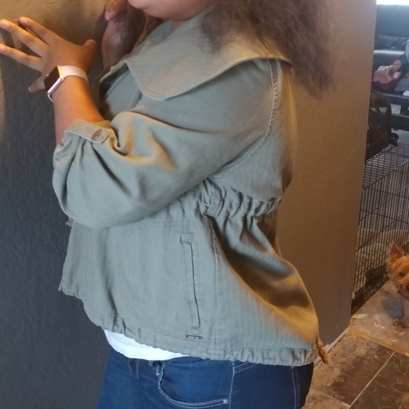 Jacket - Picture 2 of 2